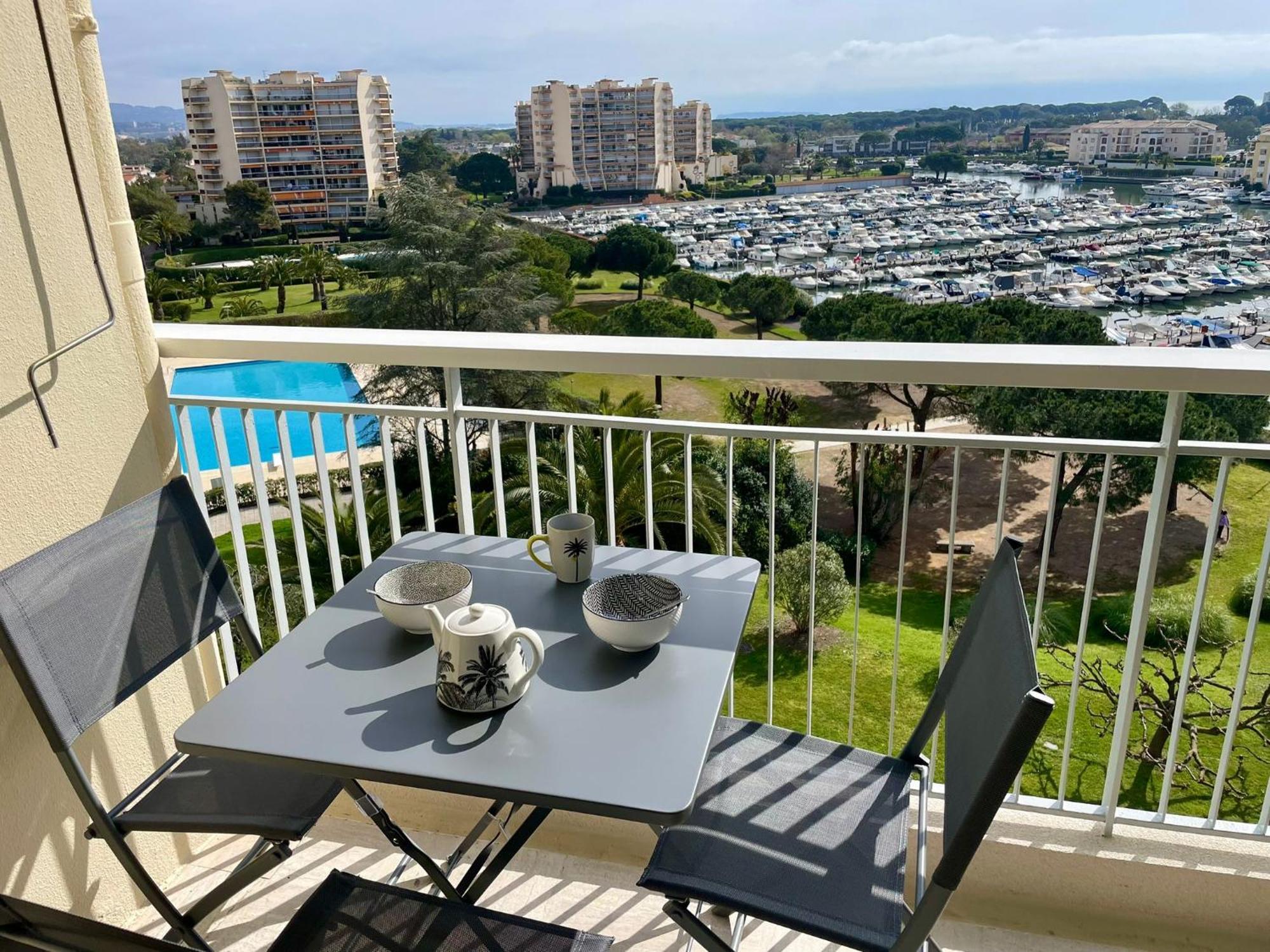 Studio Avec Vue Sur Marina Et Mer - 2 Adultes Et 1 Enfant Maximum Mandelieu Εξωτερικό φωτογραφία